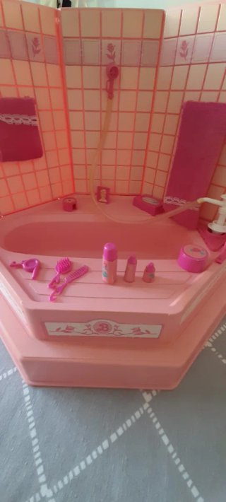 Bañera Barbie de juguete