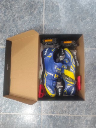 Zapatillas Ciclismo Luck + Calas y Pedales