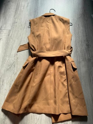 Chaleco Stradivarius marrón