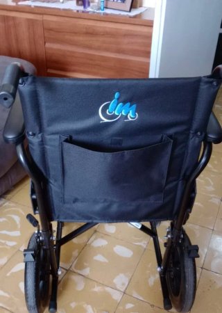 Silla de Ruedas plegable . NUEVA