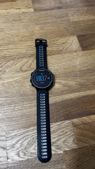 Reloj Garmin Forerunner 735 XT Negro