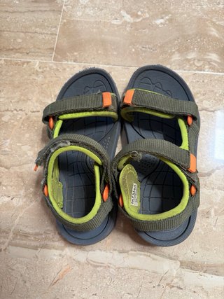 Chanclas velcro niño verde y naranja talla 27