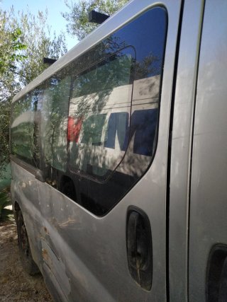 Opel Vivaro Furgón igual Trafic Primastar