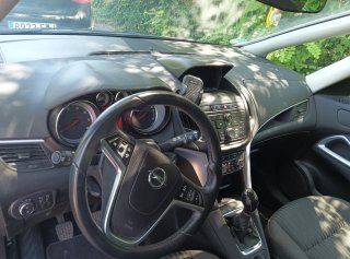 Opel Zafira Tourer 2015