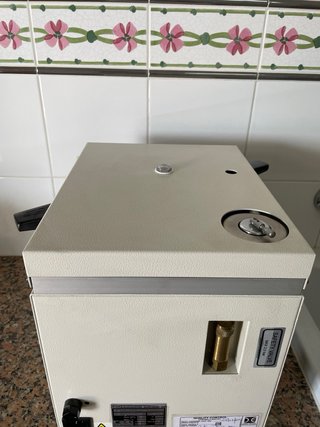 Autoclave Vapor Esterilizador 9L Nuevo