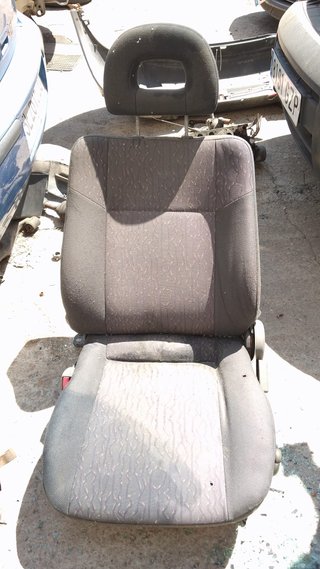 Asiento conductor Mitsubishi Colt