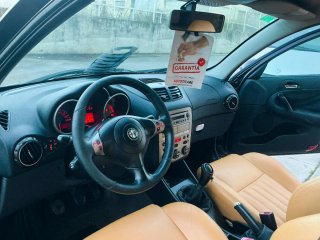 Alfa Romeo 147 1.6 DISTINCTIVED SPARK