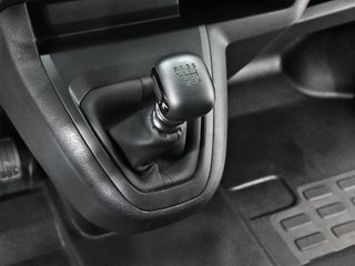 Peugeot Expert FG 1.5 BLUEHDI 120 STANDARD 4P