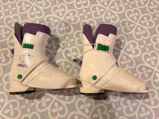Esquís Elan PSX con fijaciones Salomon. Botas