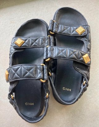 Sandalias Mango negras acolchadas