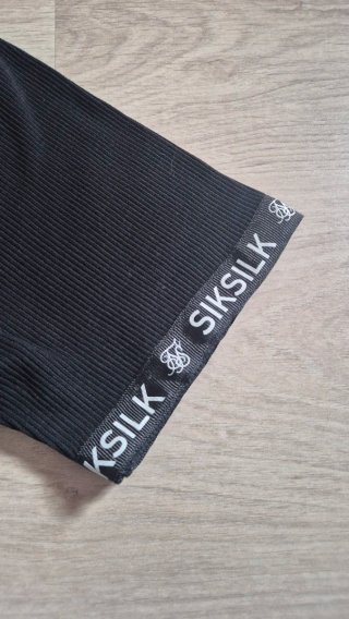 Camiseta SIKSILK negra talla S
