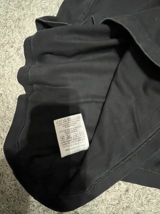 Camiseta Moncler Negra "MON / CLER"
