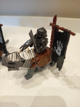 Lote 3 Uruk-hai montados en Huardos