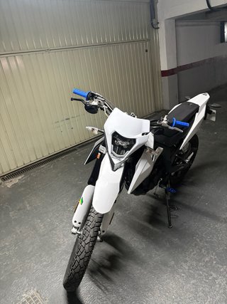 Moto 125cc Enduro 2021 Blanca/Negra