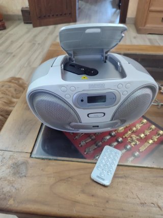 Radiocasete Daewoo CD/MP3 Gris y Blanco