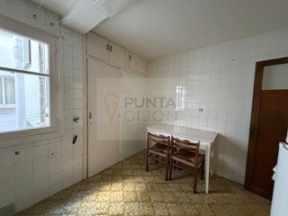 Piso en venta en Centro en Gijón