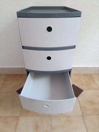 Cajonera oficina de plástico blanca y gris ligera