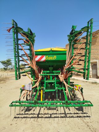 Sembradora GIL AIRSEM 6040