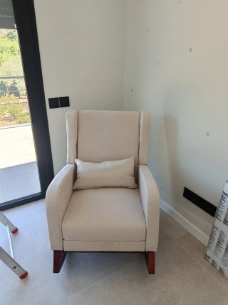 Sillón Mecedora Yaheetech beige SIN ESTRENAR