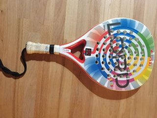 Pala pádel junior Lörd con funda