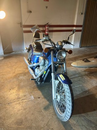 Honda Shadow 600 Azul Cruiser