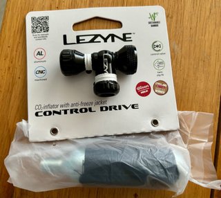 Inflador CO2 Lezyne Control Drive