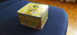 Juego 4 Tazas Porcelana Diseño Mujer
