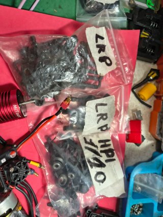Materiales coche radiocontrol LRP HPI