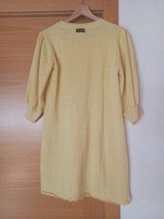 Vestido amarillo retro