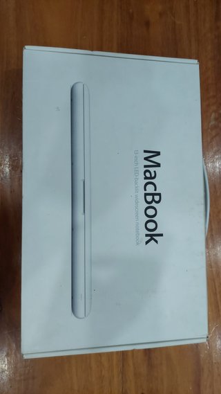 MacBook led 13inch