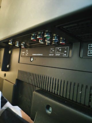 Televisor OKI Negro