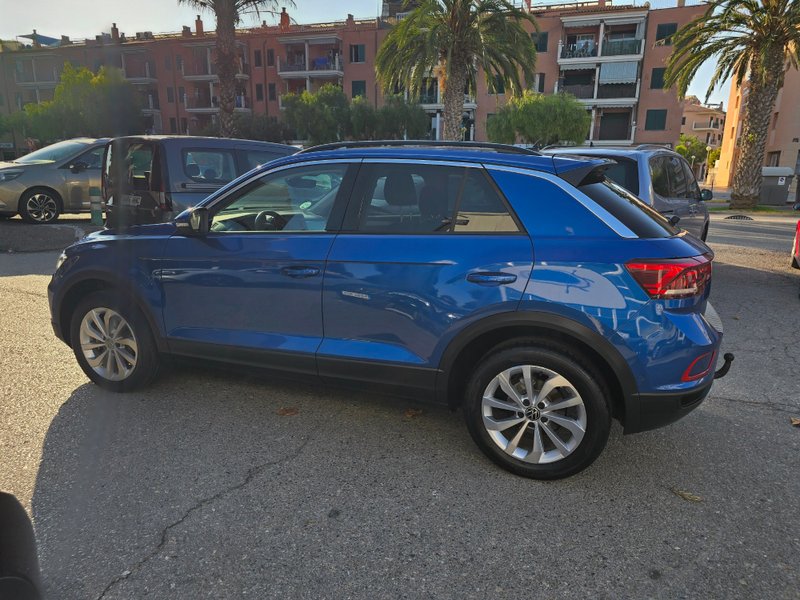Volkswagen T-Roc 2025, foto 11
