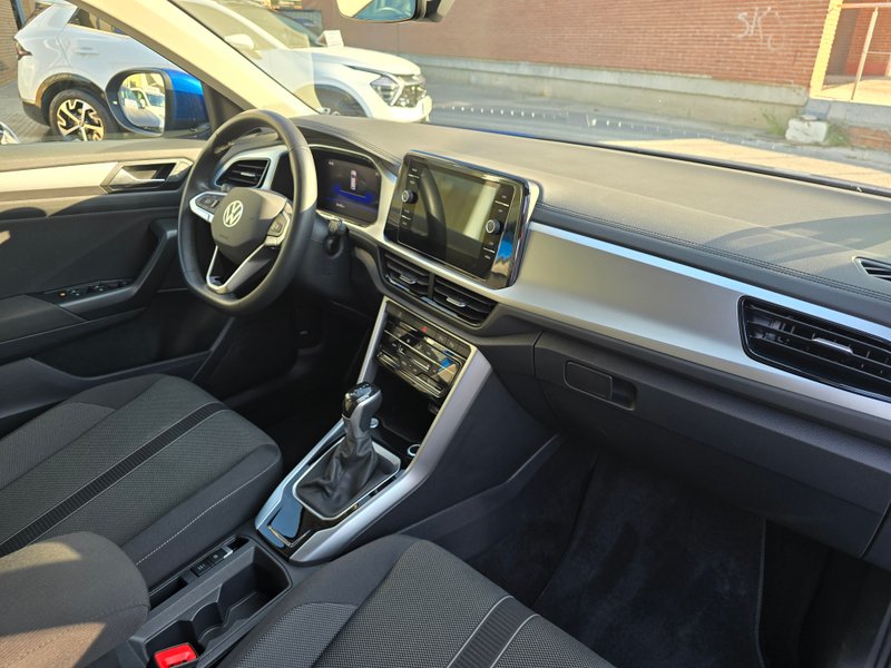 Volkswagen T-Roc 2025, foto 21