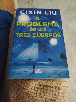 El problema de los tres cuerpos / The Three-Bod...