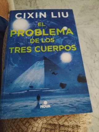 El problema de los tres cuerpos / The Three-Bod...