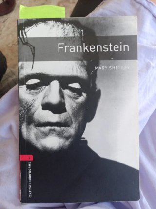 Oxford Bookworms Library: Stage 3: Frankenstein