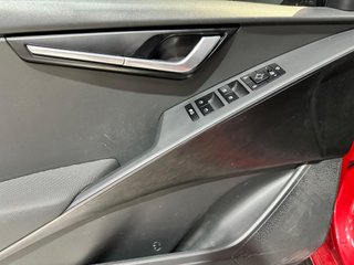 Kia Niro 1.6 GDi HEV 104kW (141CV) Drive