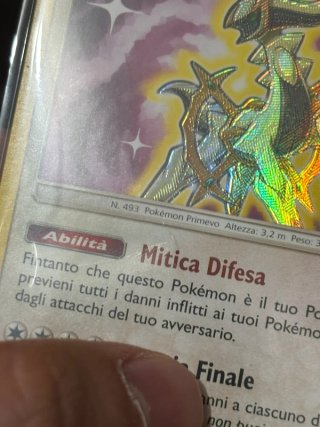 Arceus Iridescente e Jirachi Iridescente