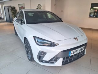 CUPRA Leon 2025