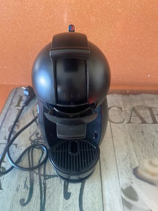 Cafetera Dolce Gusto Krups Negra