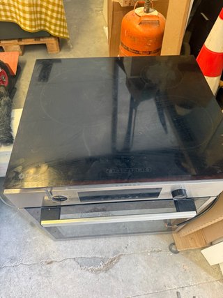 Horno con placa inducción 3 fuegos