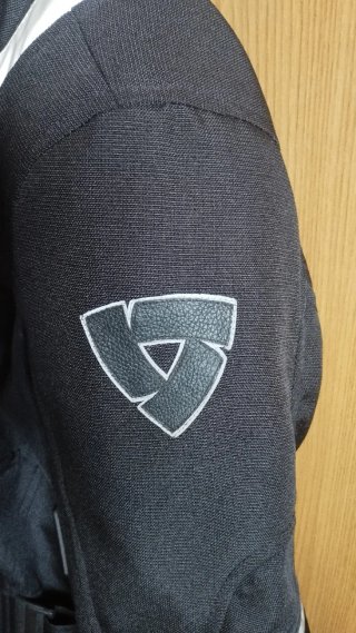 Chaqueta Revit nueva