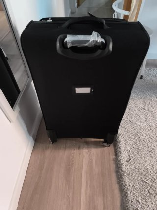 Maleta grande Globalbag negra está nueva 23 kilos