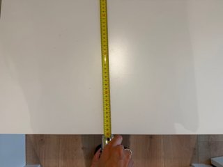 Escritorio blanco con cajón