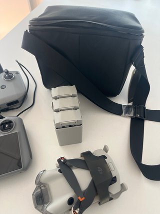 Drone DJI Pro 4 con accesorios