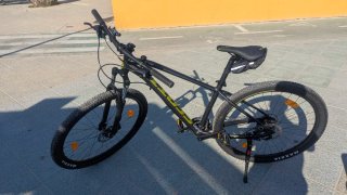 Bicicleta Scott Negra usada solo 1 vez para probar