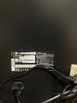 TV LG 49 4K UHD Smart TV 49UJ701V