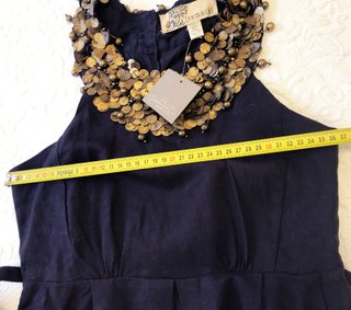 Vestido negro dorado cuello joya Anthropologie XS
