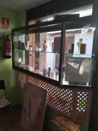 Mobiliario expositor tienda