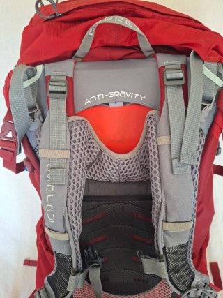 Mochila Osprey Ariel AG 55L Mujer Roja